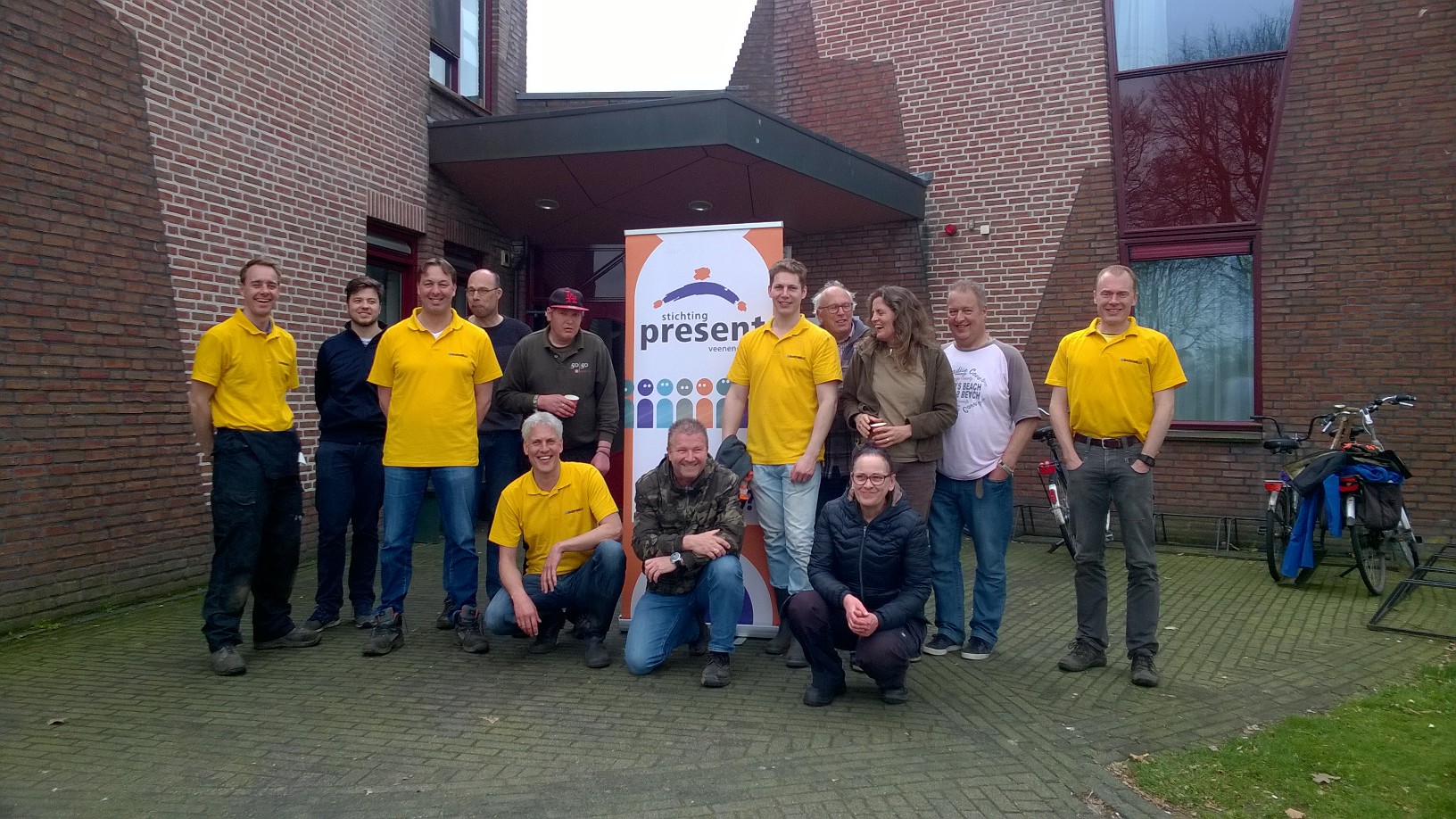 The Netherlands: Colleagues help a day at ‘Domus+ Batelaar’ in Lunteren